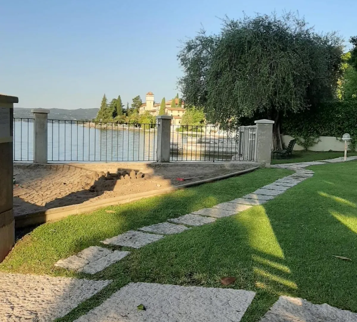 Bethel House Lejlighedshotel Gardone Riviera 0*,