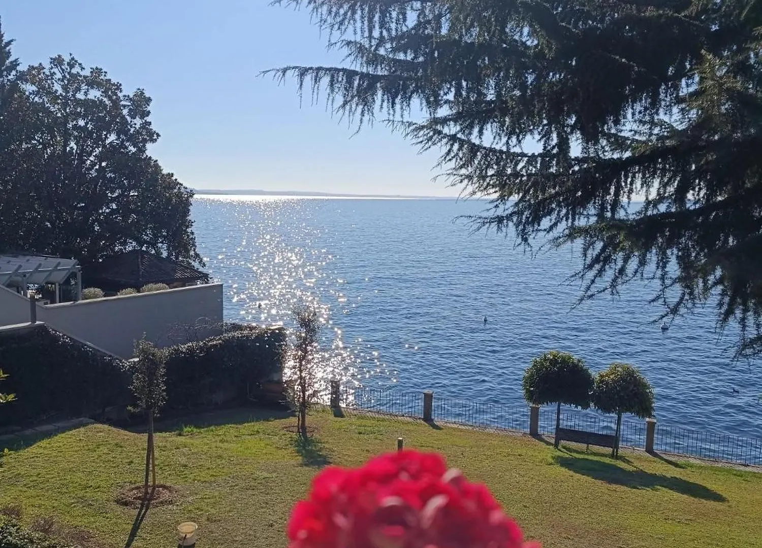 Bethel House Aparthotel Gardone Riviera
