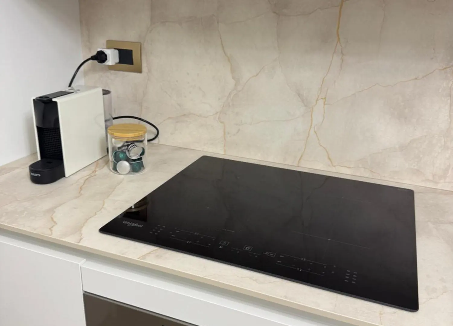 Bethel House Aparthotel Gardone Riviera